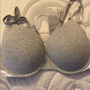 Victoria’s Secret T-shirt Push up Bra